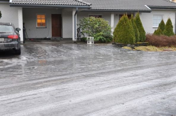 Isigt på våra vägar den 3 december 2013